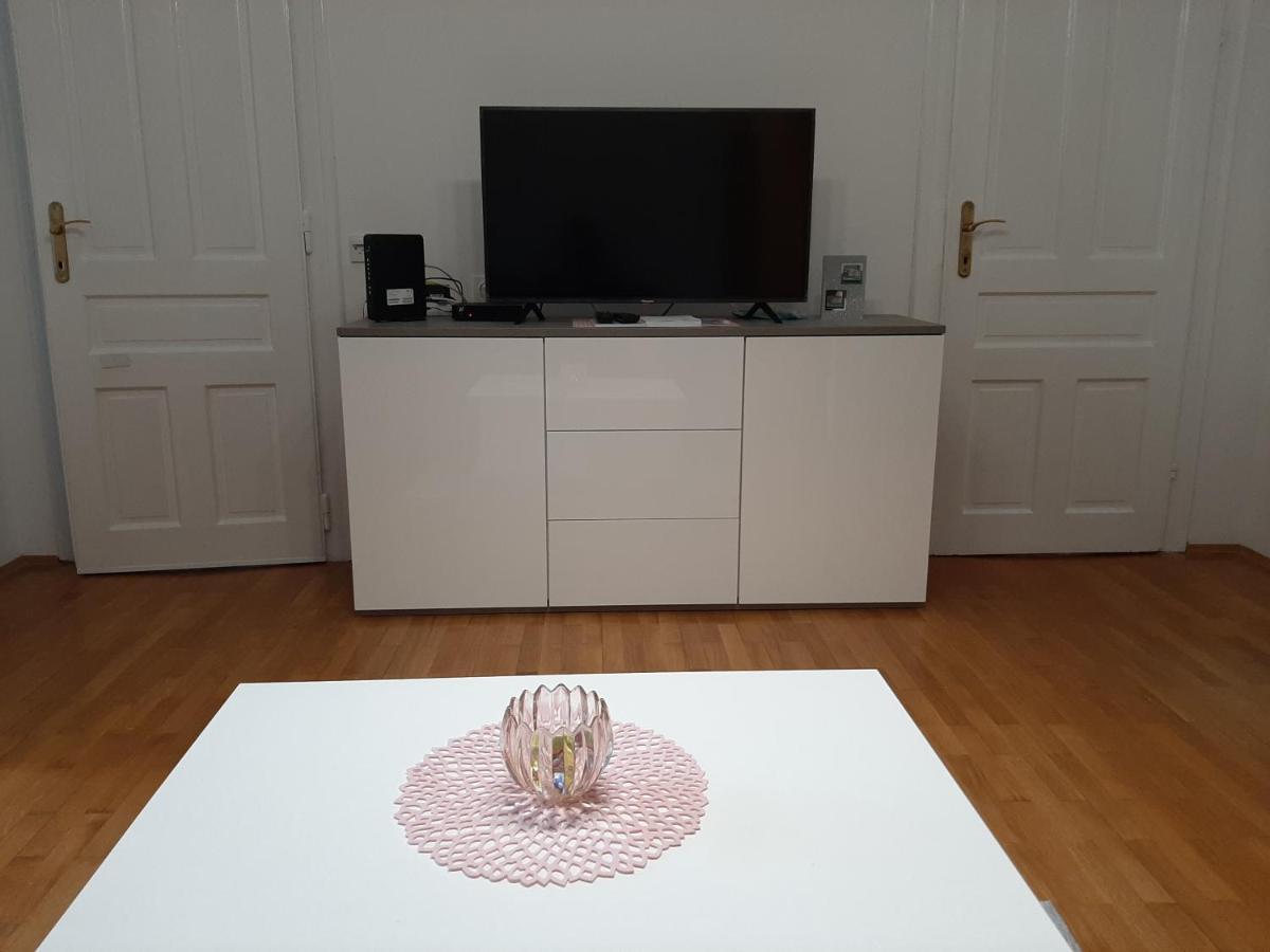 Apartman Kod Kestena Осієк Екстер'єр фото